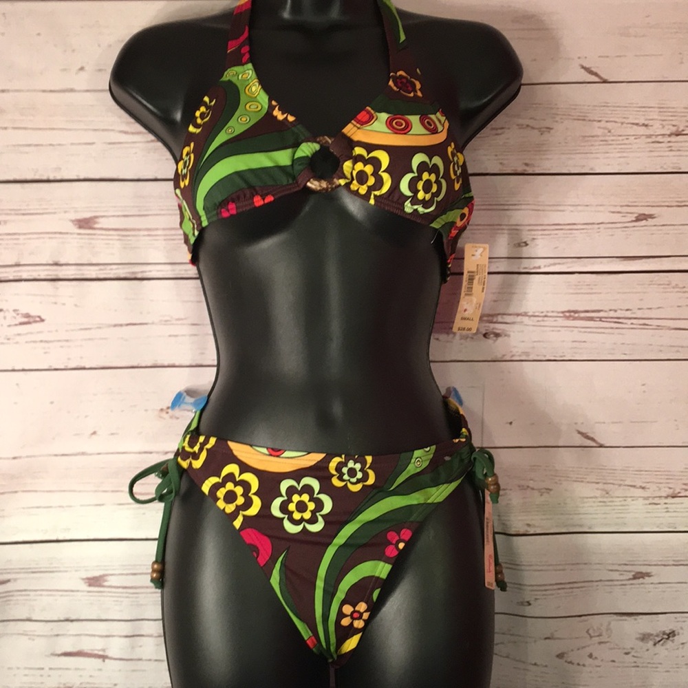 Decree 2 piece bathing suit top S bottoms are L !!